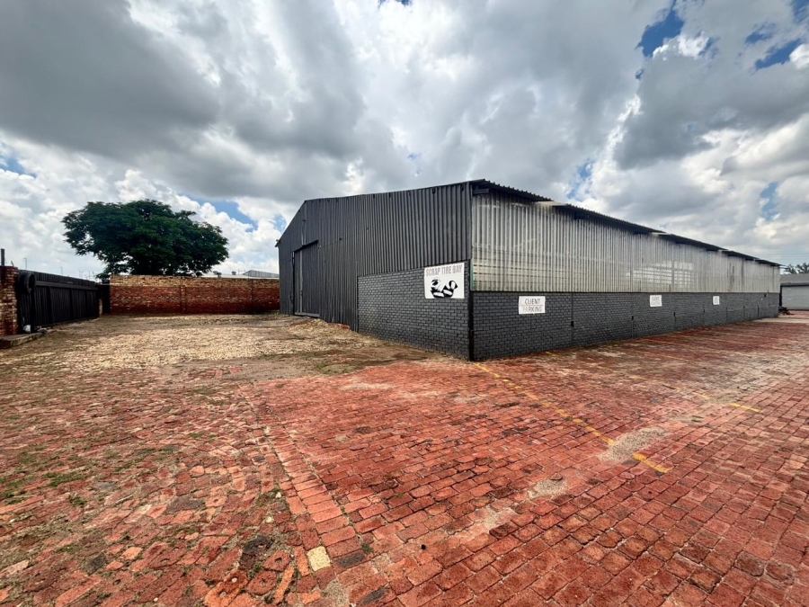 To Let commercial Property for Rent in Klerksdorp Industrial North West
